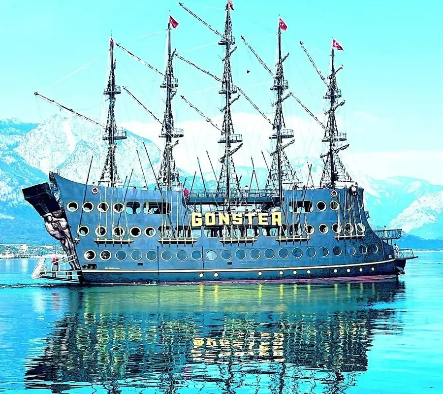 Pirate Boat Tours